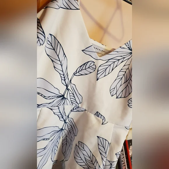 🩵Host Pick🩵 Neon Blonde peplum high low top S - Picture 5 of 11